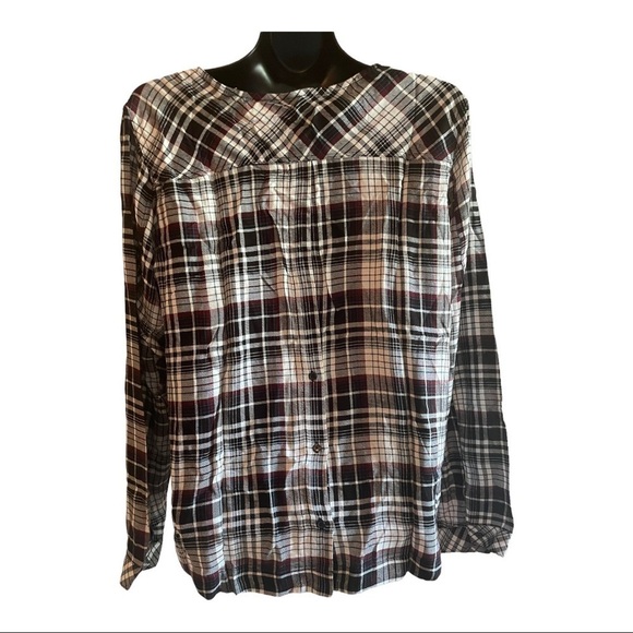 velvet Heart button up shirt - Picture 2 of 12